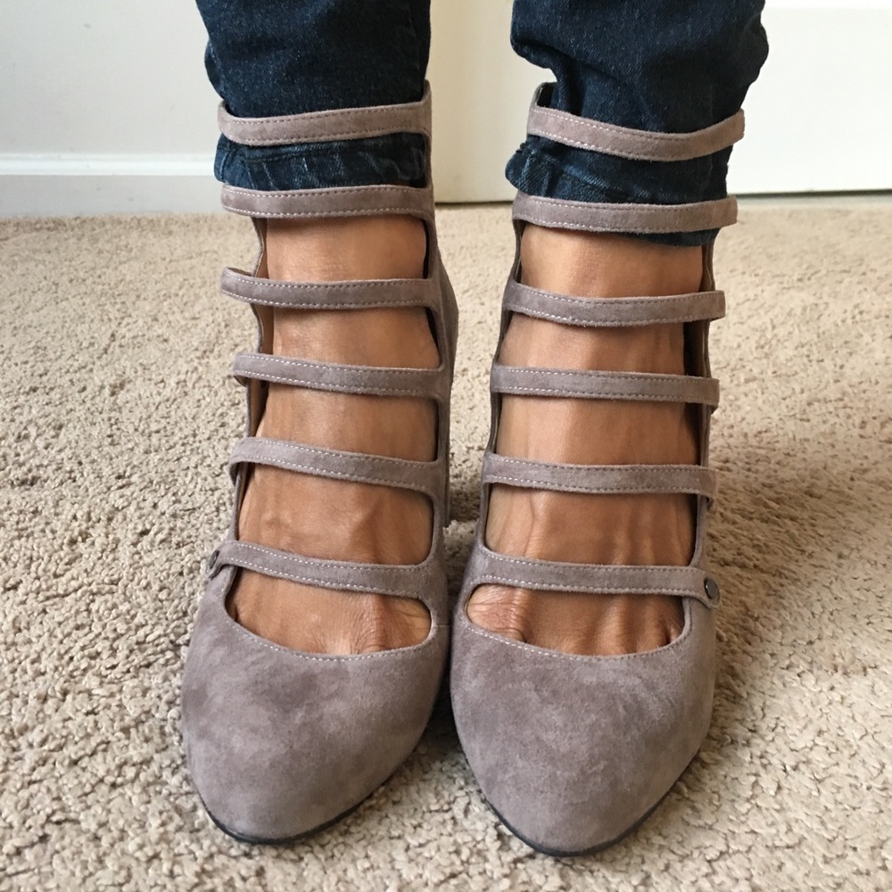 Vince Camuto Davel Block Heel - Picture 4 of 7